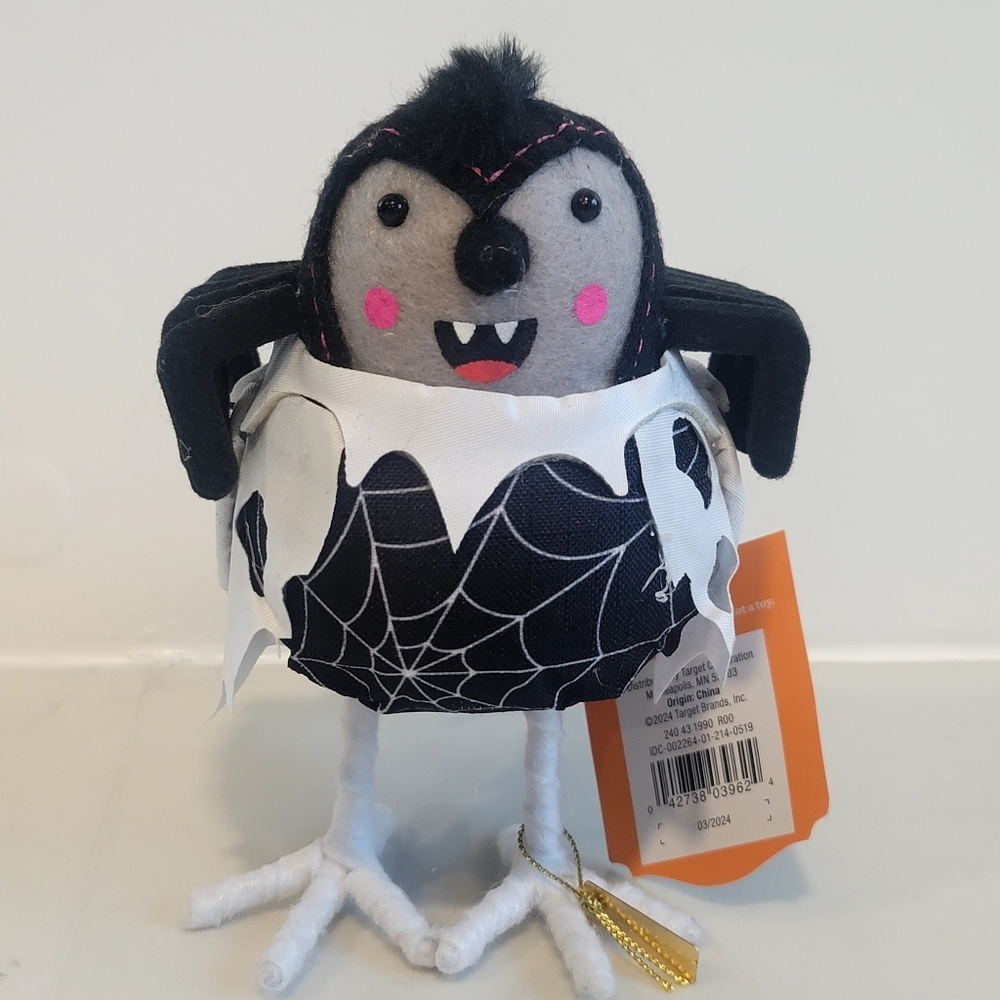 NEW Hyde & EEK! Boutique Featherly Friends "Skitter" Felt Bird Halloween 2024